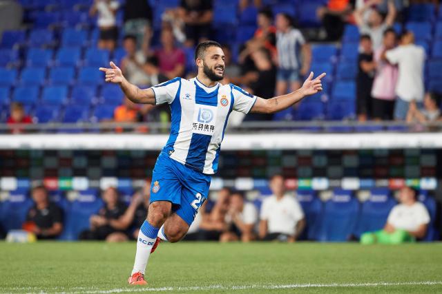 曝考辛斯打超三月薪35万美元 还要求带上家属